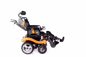 Read more about the article Top 5 Electric Wheelchairs for Sale in UAE (2025)